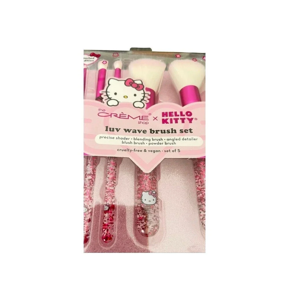 Crème Shop x Hello Kitty Luv Wave Brush Set